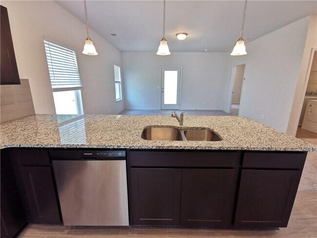 Building Photo - 116 Marion Dr