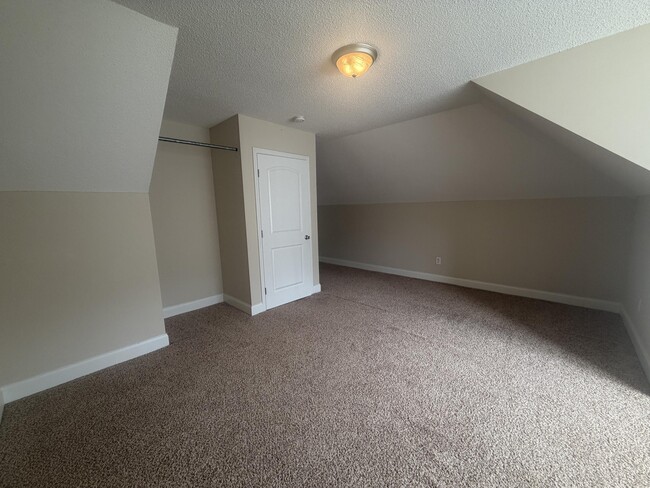 Building Photo - 1345 Raccoon Rd