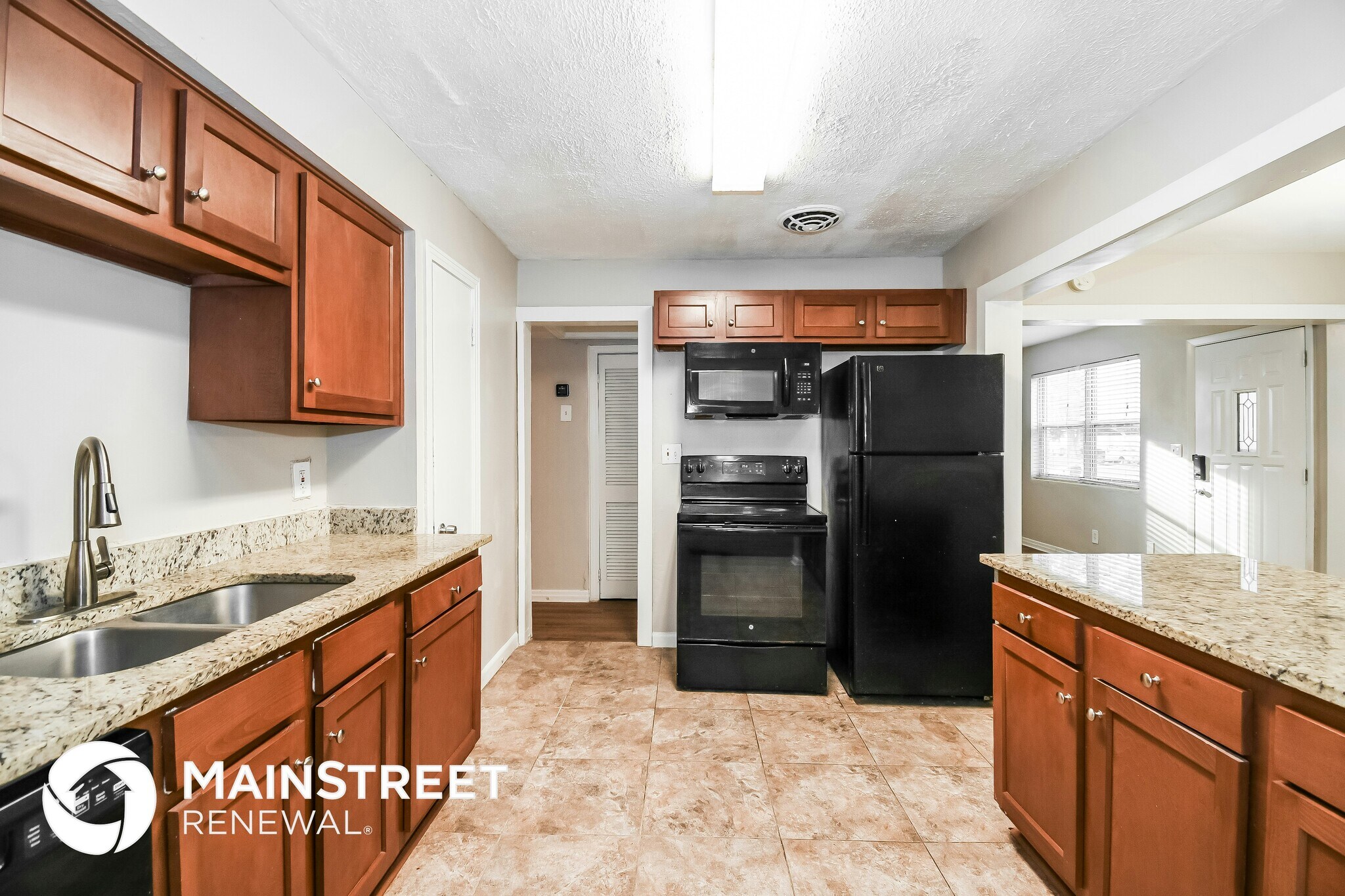 Building Photo - 6418 Ballejo Ct N