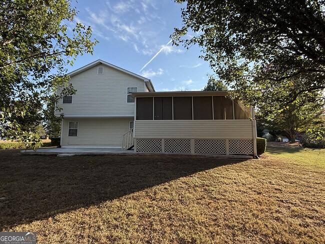 Building Photo - 228 Solomon Dr