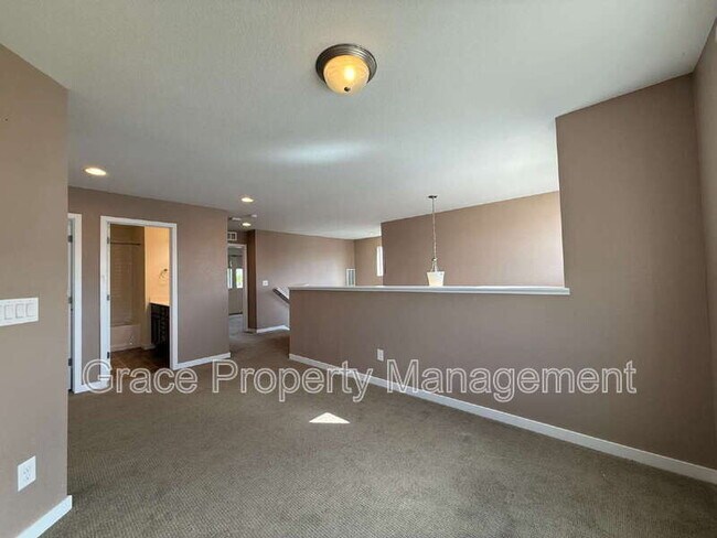 Building Photo - 10808 Salida St