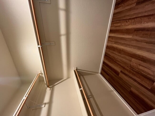 Building Photo - 357 Cliffs Pkwy