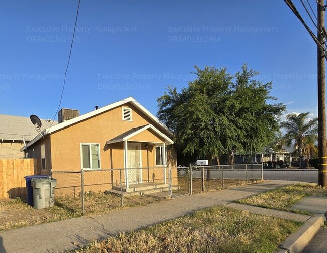 Building Photo - Remodeled 3 bedroom/ 1 bathroom