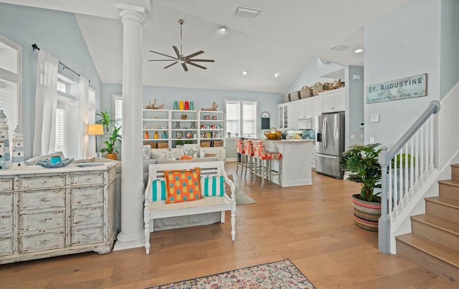 Building Photo - 788 Ocean Palm Way