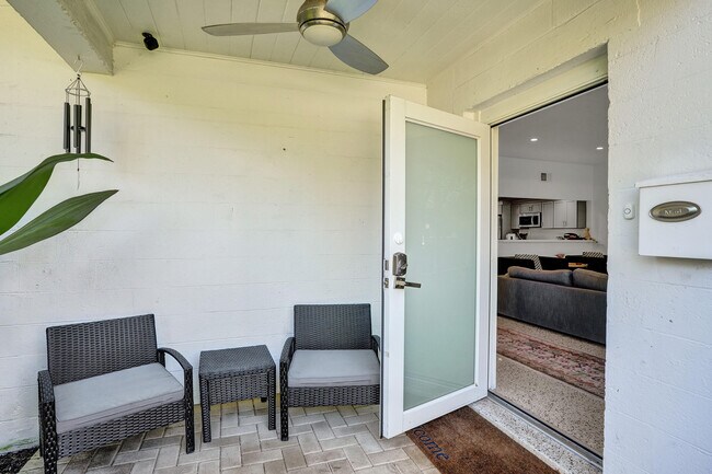 Building Photo - 221 N Swinton Ave