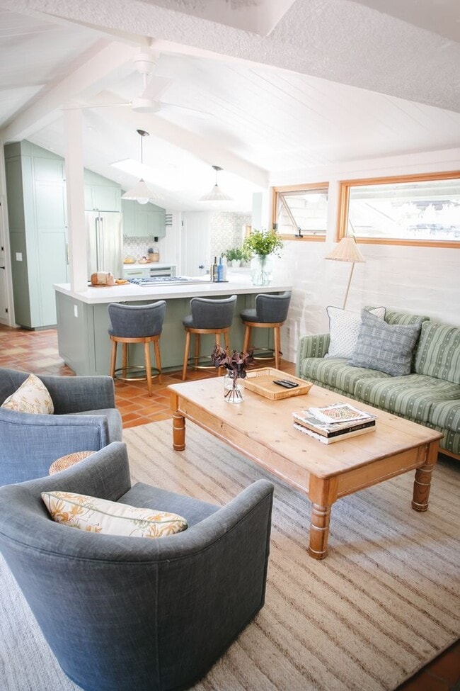 Building Photo - Beautiful Carmel Valley Home 3bed/3bath Re...