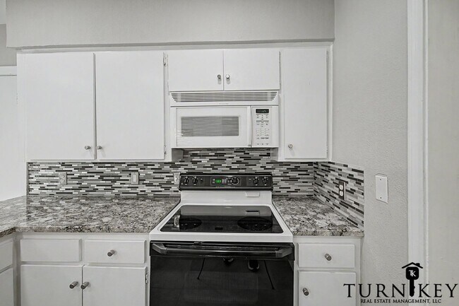 Building Photo - Vintage Charm Meets Modern Comfort Fully Updated 1942 Home in Fort Worth's Ridglea Area