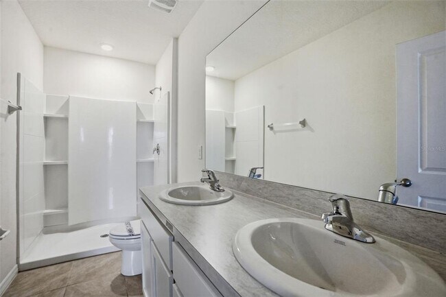 Building Photo - 5267 Dragonfly Dr