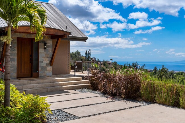 Building Photo - Stylish 4 Bedroom 3 Bathroom home in Kula ...