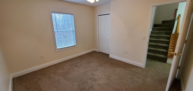 Building Photo - 172 Beth Ln