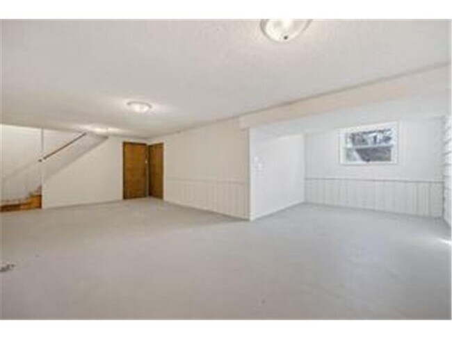 Building Photo - 15605 Boulder Creek Dr