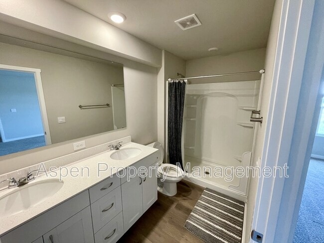 Building Photo - 577 N Kimberlite St