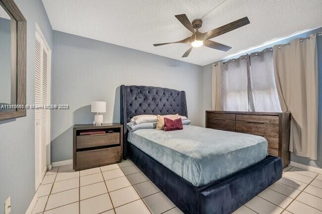 Building Photo - 9912 Hammocks Blvd