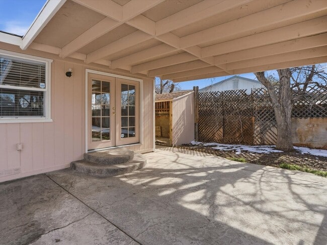 Building Photo - Upgraded Sparks Home