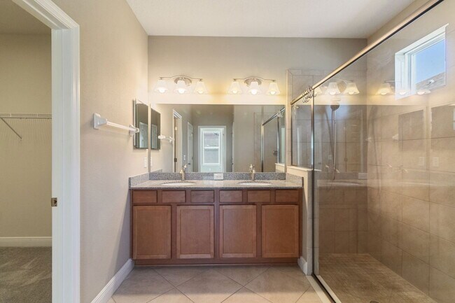 Building Photo - 32628 Harmony Oaks Dr