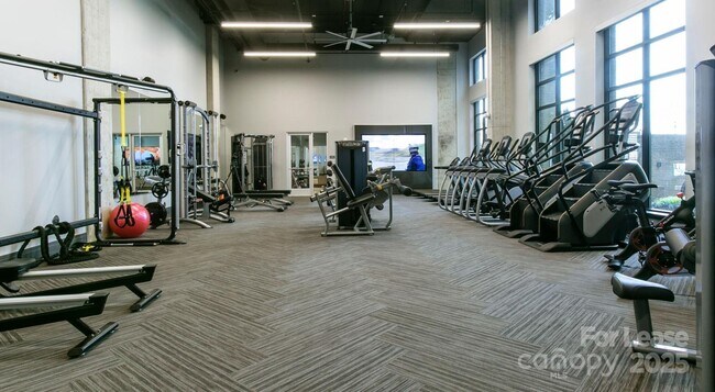 Building Photo - 145 New Bern St