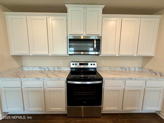 Building Photo - 3541 Lawton Pl