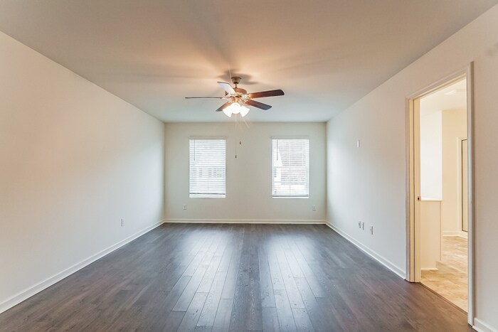 Building Photo - 5584 Timber Leaf Lp