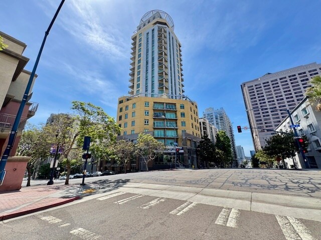 PROPERTY - 801 Ash St
