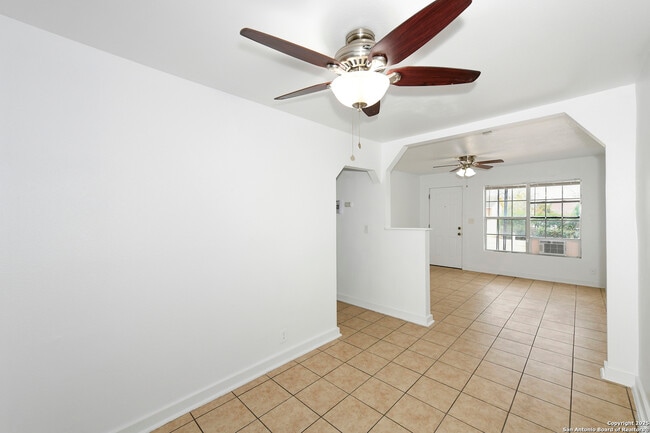 Building Photo - 1731 E Carson St