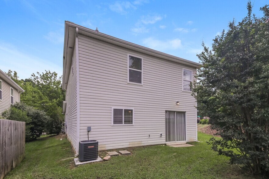 Building Photo - 101 Palmdale Ct