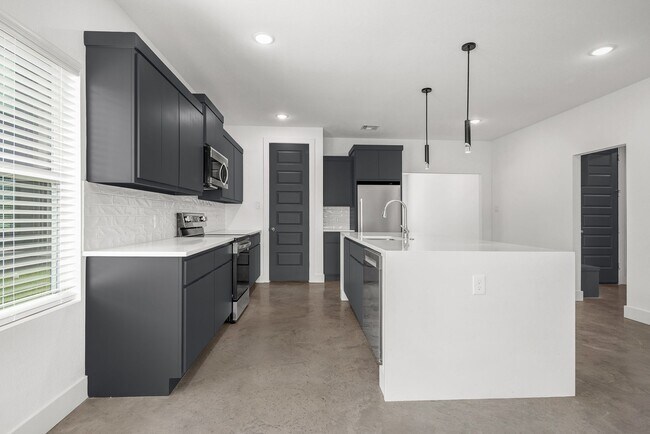 Building Photo - 3010 Alpha Wolf Ct