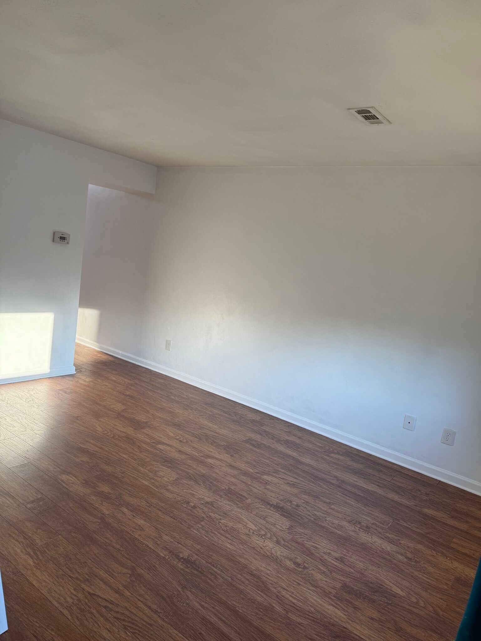 Building Photo - 9510 18th Bay St