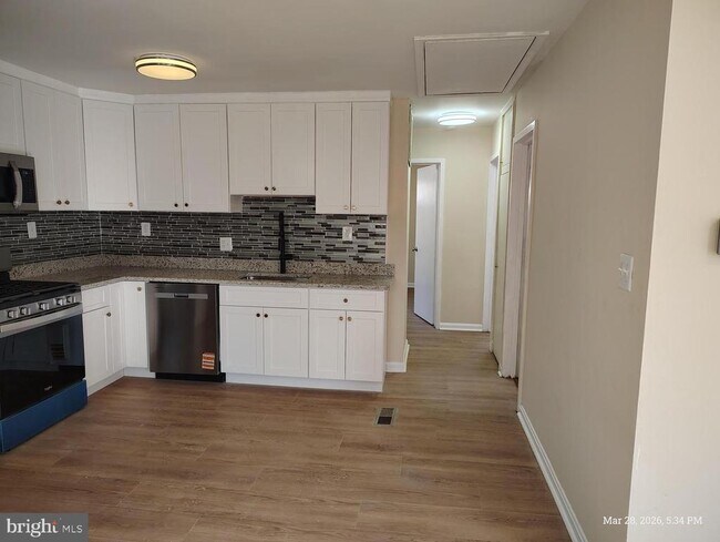 Building Photo - 6312 Indian Run Pkwy
