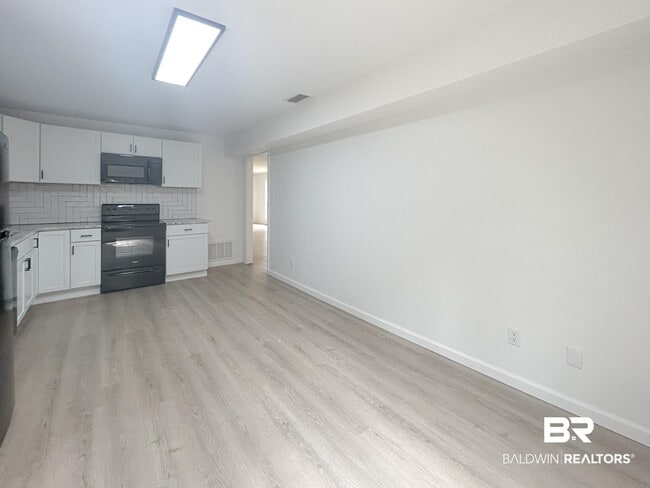 Building Photo - 10080 Bay Haven Dr