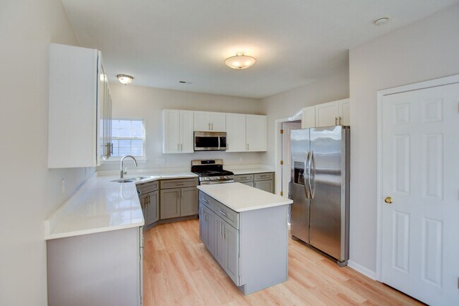 Building Photo - 2112 Seastone Trce