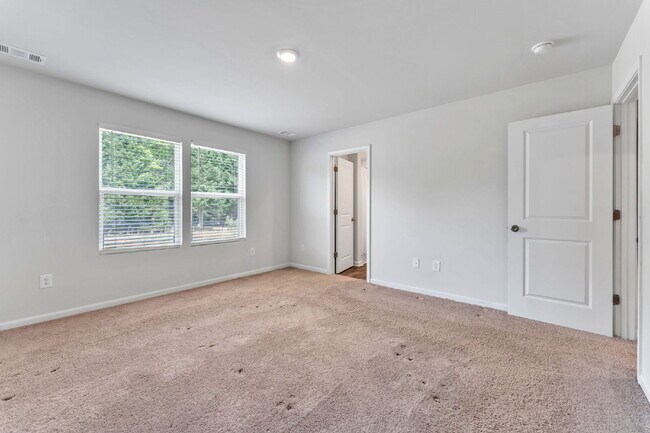 Building Photo - Stunning 3BR/2.5BA Home | Private Fenced Yard & Outdoor Oasis $2190/mo rent