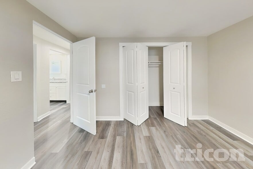 Building Photo - 7330 Cass Cir