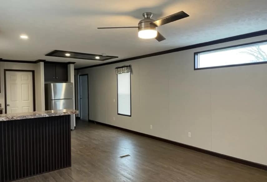 Building Photo - 152 W Orleans Ct