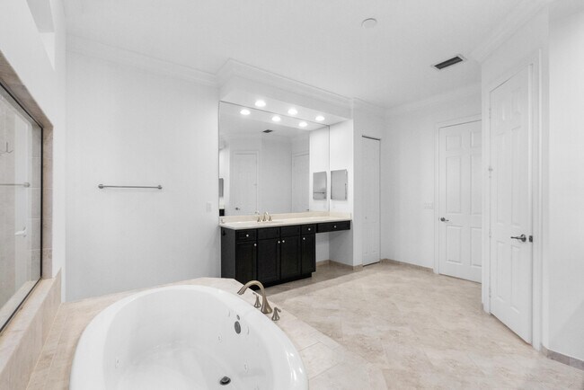 Building Photo - 301 Rudder Cay Way