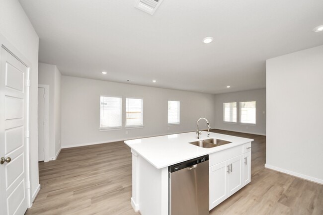 Building Photo - 6808 Hart Oak Ct