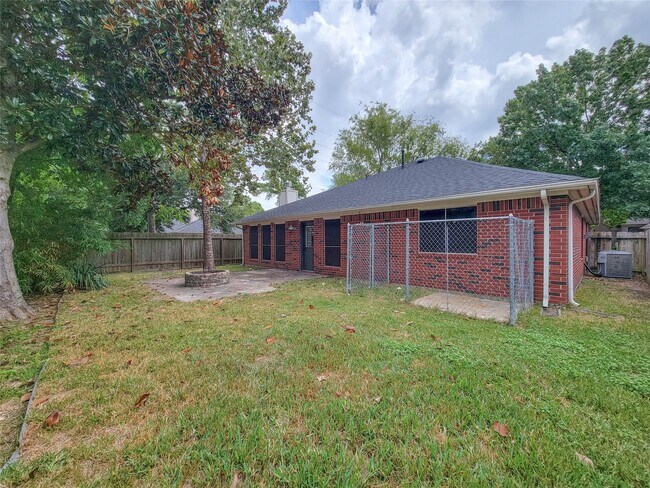 Building Photo - 18214 Arbormont Dr