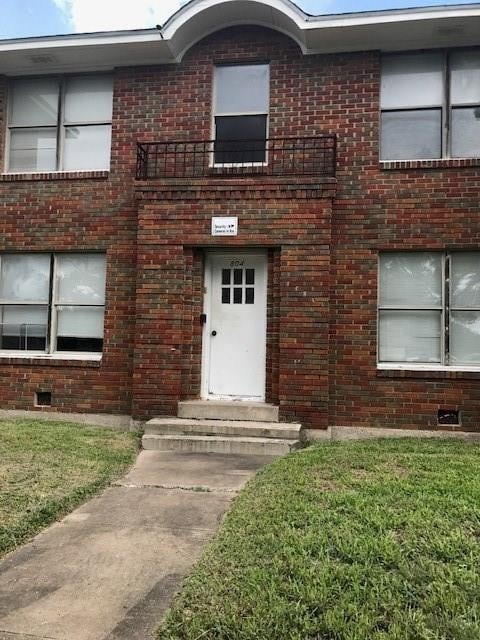 Building Photo - 804 Elizabeth St