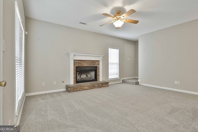 Building Photo - 12241 Crestwood Ct