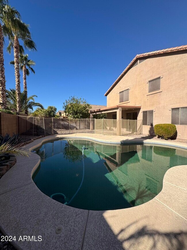 Building Photo - 17017 W Limestone Dr