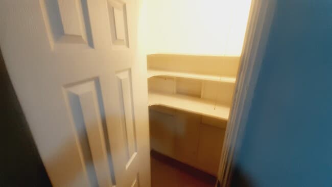 Building Photo - 1400 E Marshall Pl