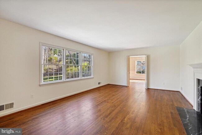 Building Photo - 7616 Burford Dr