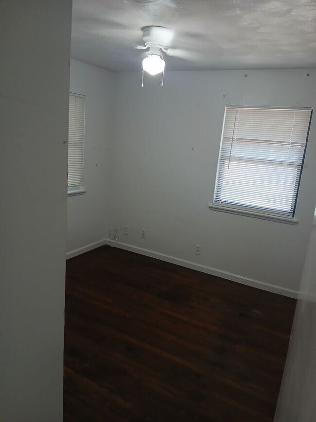 Building Photo - Great Rental in Farmers Branch, TX 75234