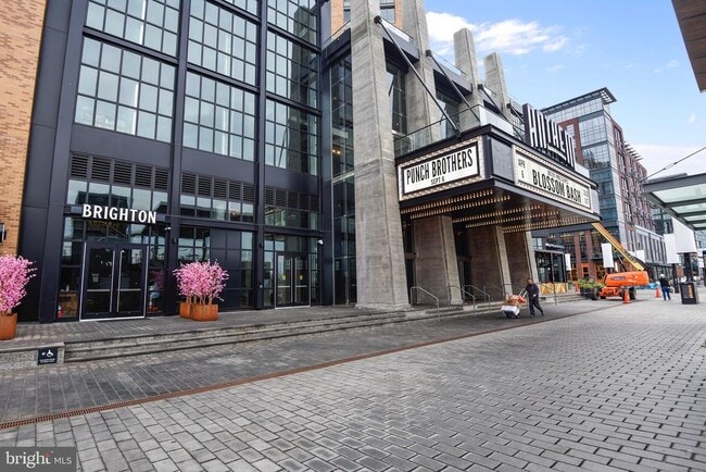 Building Photo - 620 3rd St SW