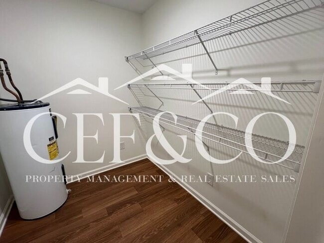 Building Photo - For Rent – Spacious 4 Bedroom, 2 Bathroom ...