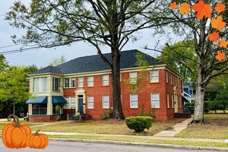 Building Photo - Delightful 2-Bedroom