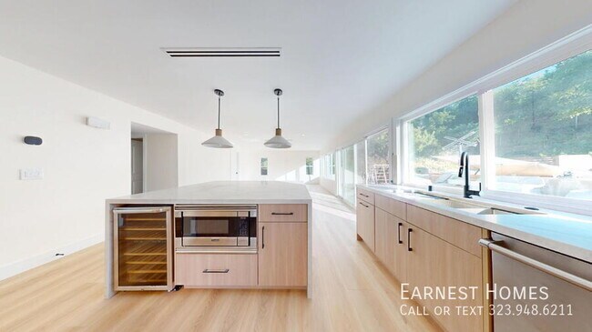 Building Photo - 4455 Deanwood Dr