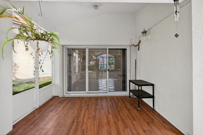 Building Photo - 7004 Galleon Cove Cir