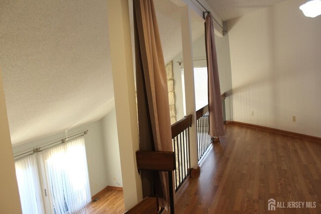 Building Photo - 224 Westgate Dr