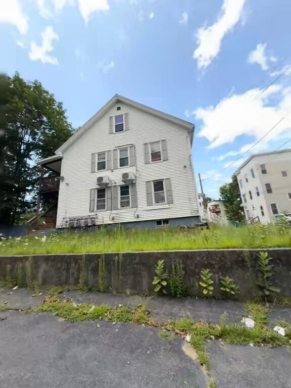 Building Photo - 29 Devlin St