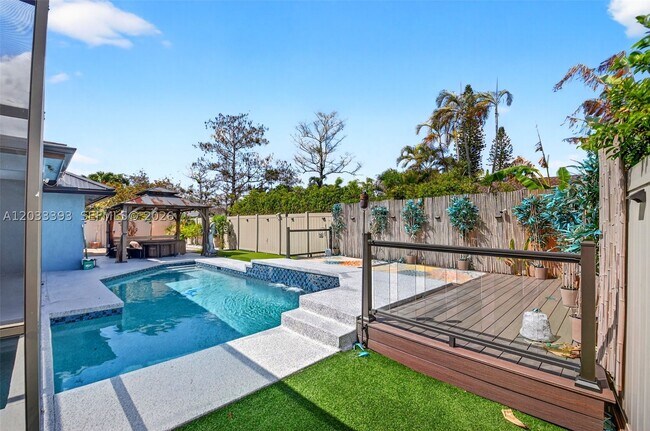 Building Photo - 13808 Geranium Pl